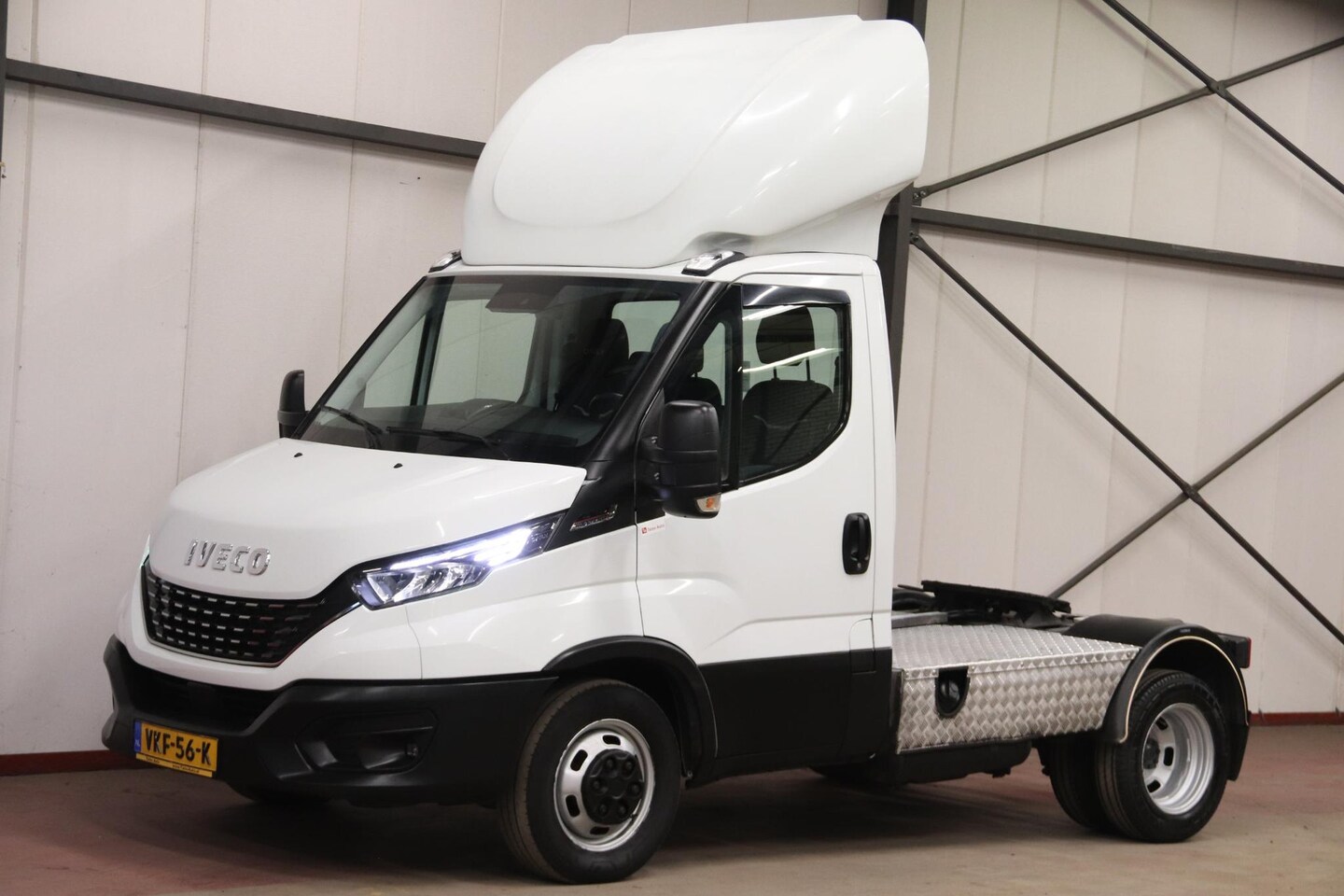 Iveco Daily - 40c18 BE TREKKER AUTOMAAT - AutoWereld.nl