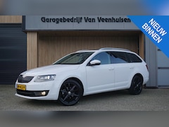 Skoda Octavia Combi - 1.6 TDI 111pk DSG Style Businessline Pano.Dak Xenon Trekhaak 17inch LM Keyless Canton Soun