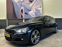 BMW 3-serie Touring - 318iA M Sport|Pano|19inch|Leder| Trekhaak|