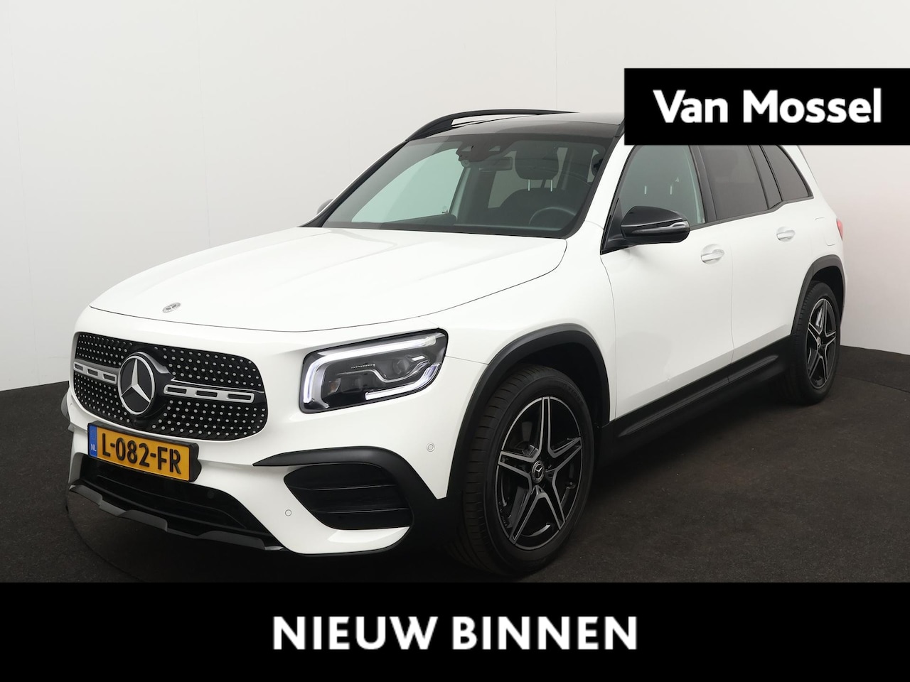 Mercedes-Benz GLB - 180 Business Solution AMG | PANORAMADAK | ELEKTRISCH BEDIENBARE ACHTERKLEP | ACHTERUITRIJC - AutoWereld.nl