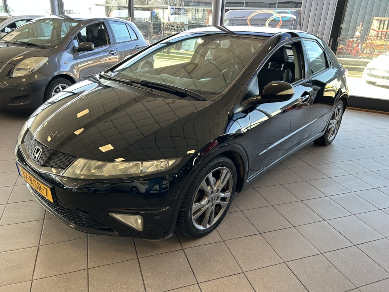 Honda Civic - 1.8 Style Mode NW APK BJ 2010 !!!! - AutoWereld.nl