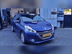 Peugeot 208 - 1.2 VTi Allure/ Nieuwe Distributieriem