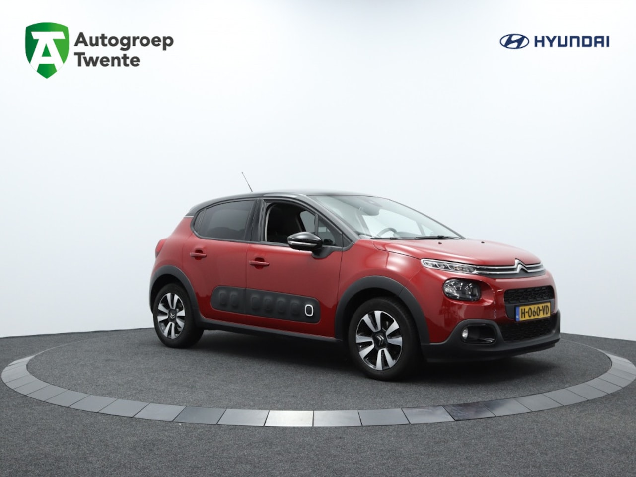 Citroën C3 - 1.2 PT Shine 110 PK | Panoramadak | Carplay navigatie | Cruise c - AutoWereld.nl