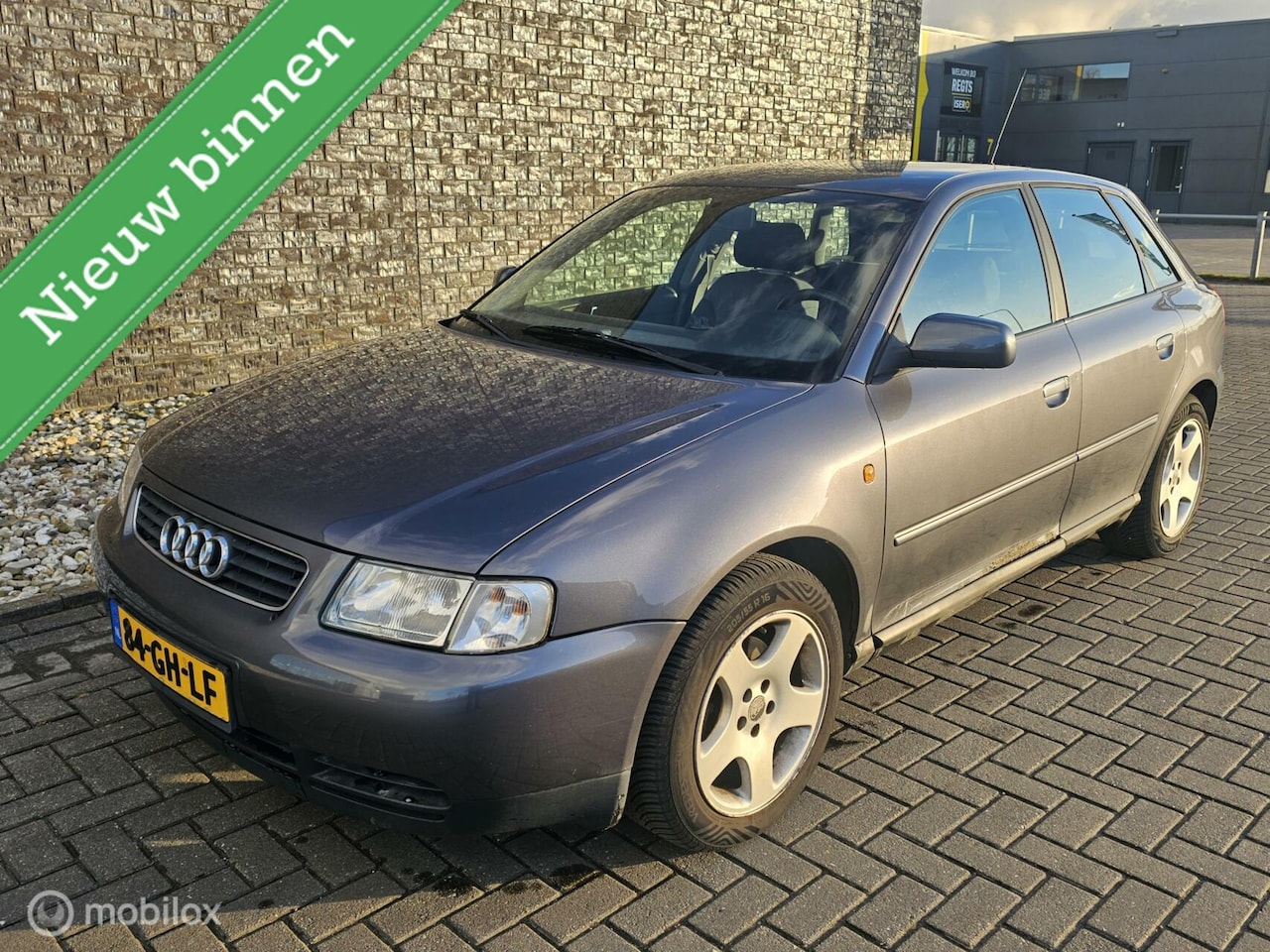 Audi A3 - 1.8 5V Attraction 1.8 5V Attraction - AutoWereld.nl