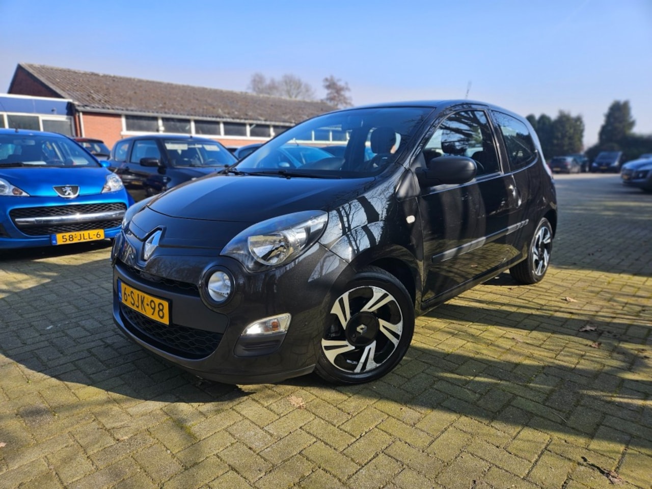 Renault Twingo - 1.2 16V Parisienne 1.2 16V PARISIENNE - AutoWereld.nl