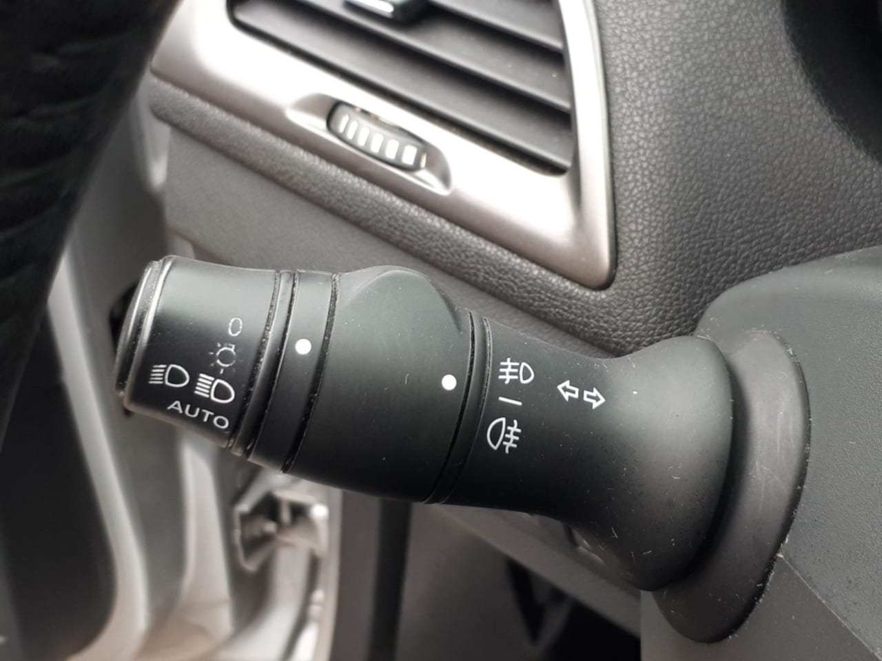 Renault Mégane - 1.2 TCe Energy Expression CLIMA/RADIO CD/NAVI/CRUISE/PDC/USB/CV
