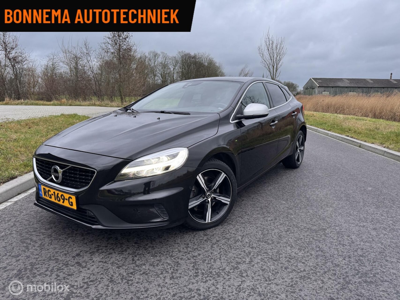 Volvo V40 - 2.0 T4 R-Design Pano Camera - AutoWereld.nl