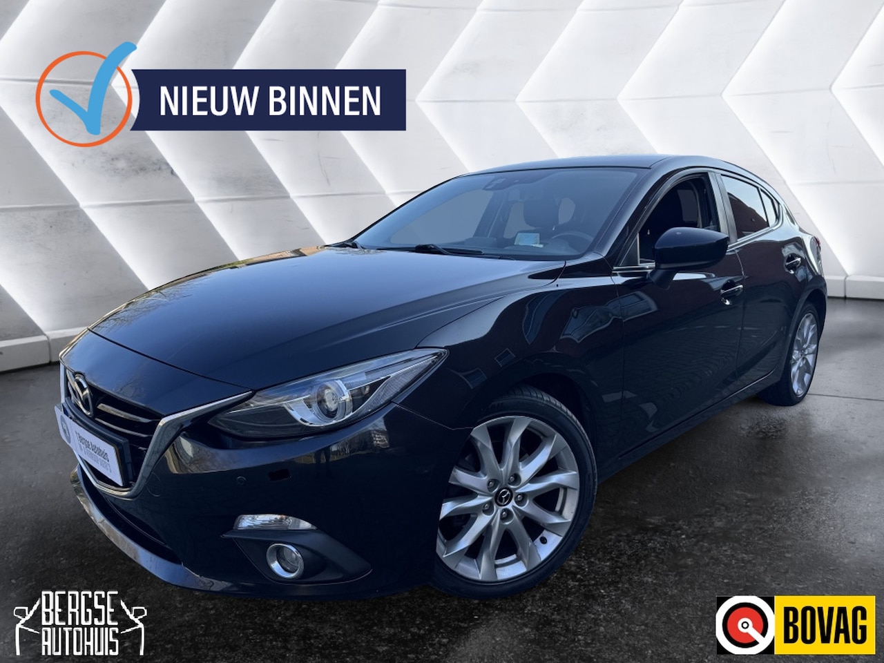 Mazda 3 - 2.2D GT-M AUT. ECC HUD CRUISE KEYLESS - AutoWereld.nl