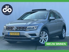 Volkswagen Tiguan - 1.5 TSI 150pk DSG AUTOM. Highline PANO I DIGI DASH. TREKHAAK I LEER I PDC V+A I ORG. NL +