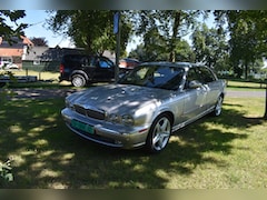 Jaguar XJ - 3.5 V8 Executive Grijs