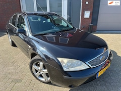 Ford Mondeo - 2.5 V6 Ghia / Pano / Navi / AUT / PDC