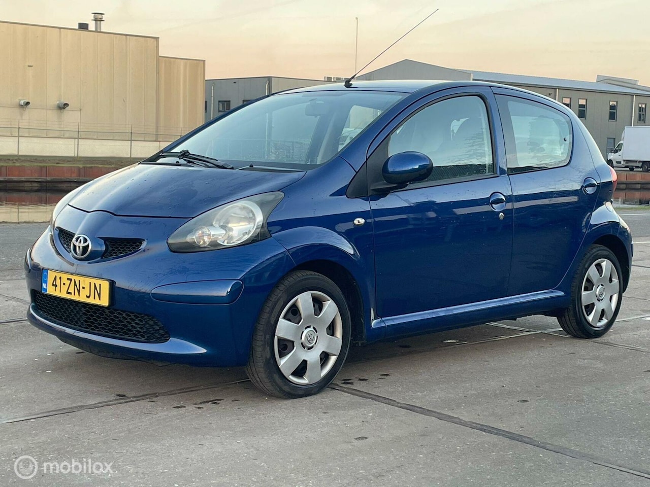 Toyota Aygo - 5DRS1.0-12V Sport - AutoWereld.nl