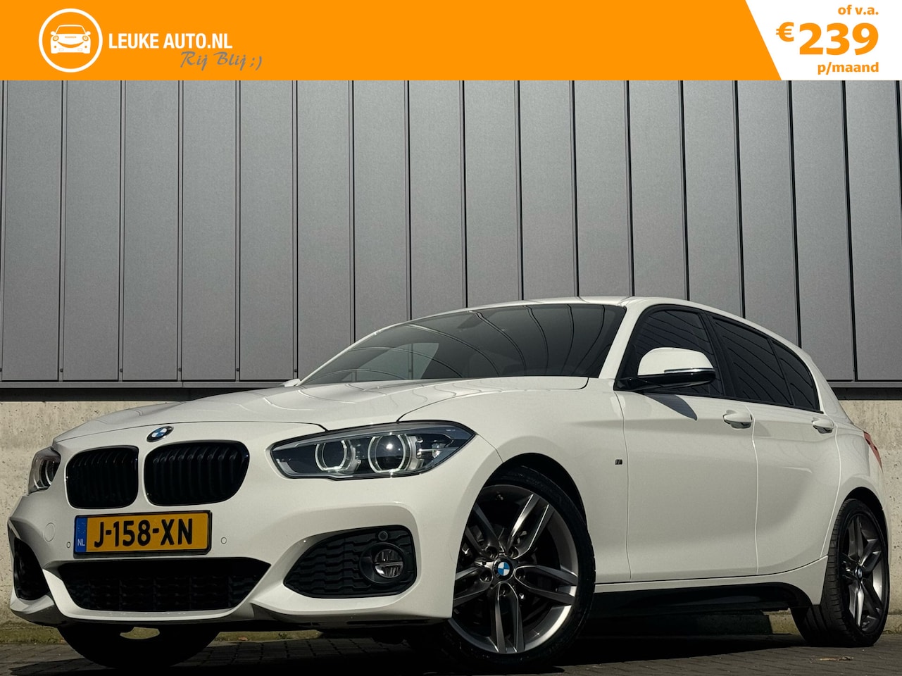 BMW 1-serie - 118i 136PK Automaat M-Sport Shadow Harman-Kardon Alcantara - AutoWereld.nl