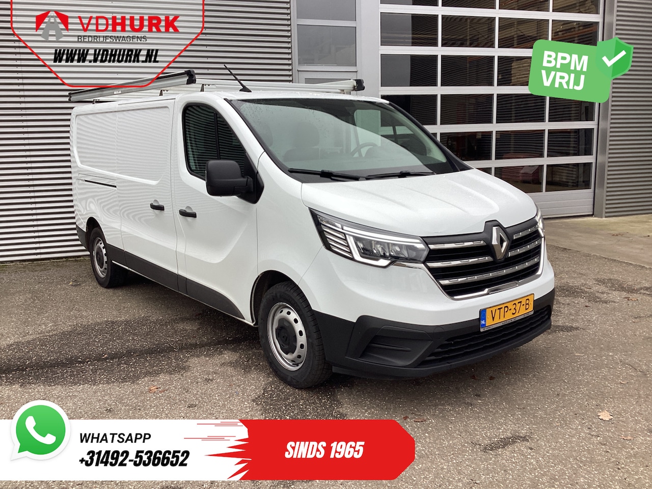 Renault Trafic - 2.0 dCi L2 BPM VRIJ! NL Auto/ LED/ Navi /Carplay /Trekhaak/ Imperiaal/ PDC - AutoWereld.nl