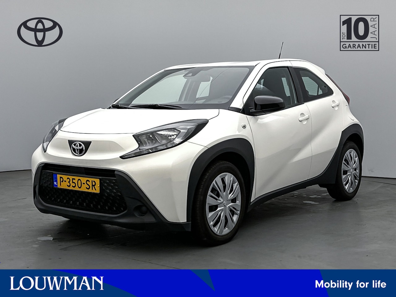 Toyota Aygo X - 1.0 VVT-i MT Play | 1e Eigenaar | BTW auto | Apple Carplay / Android Auto | Camera | Airco - AutoWereld.nl