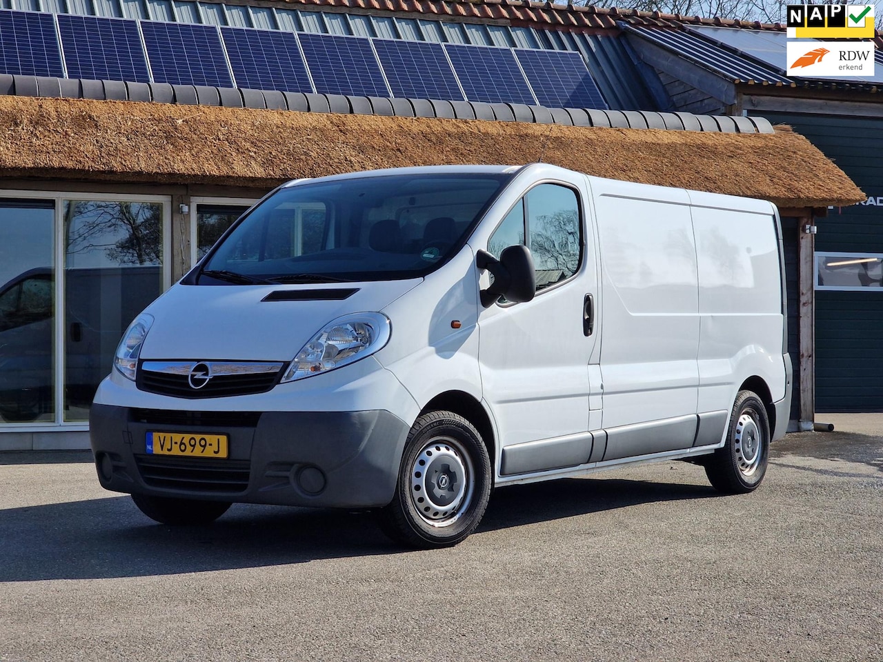 Opel Vivaro - 2.0 CDTI L2H1 Automaat (Marge bus / Rolstoel aanpassing / Oprijplaat / Trekhaak / Airco / - AutoWereld.nl