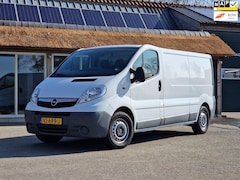 Opel Vivaro - 2.0 CDTI L2H1 Automaat (Marge bus / Rolstoel aanpassing / Oprijplaat / Trekhaak / Airco /