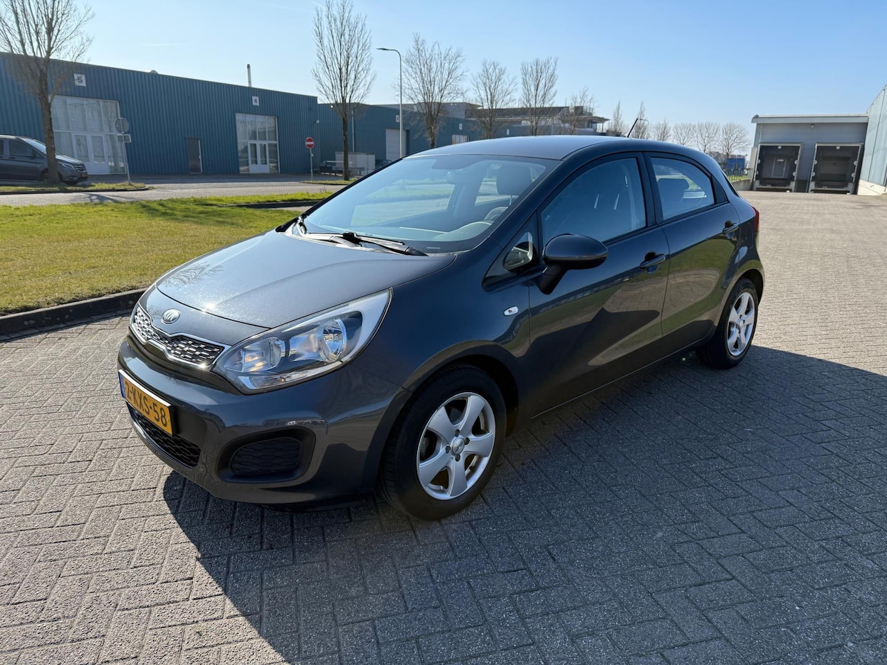 Kia Rio - 1.2 CVVT Comfort Pack 1.2 CVVT Comfort Pack - AutoWereld.nl