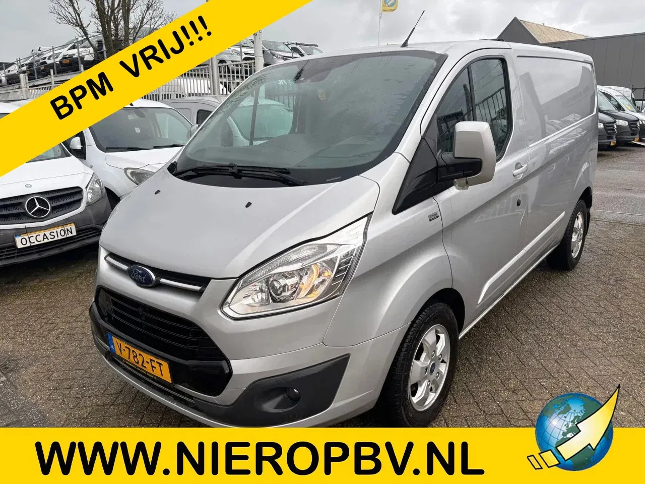 Ford Transit Custom - 2.0TDCI L1H1 Airco Navi Trekhaak Cruisecontrol - AutoWereld.nl