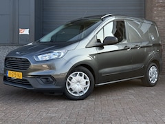 Ford Transit Courier - 1.5 TDCI Ambiente NAVI | CRUISE | AIRCO | PDC | STOELVERWARMING | TREKHAAK | APK 2026