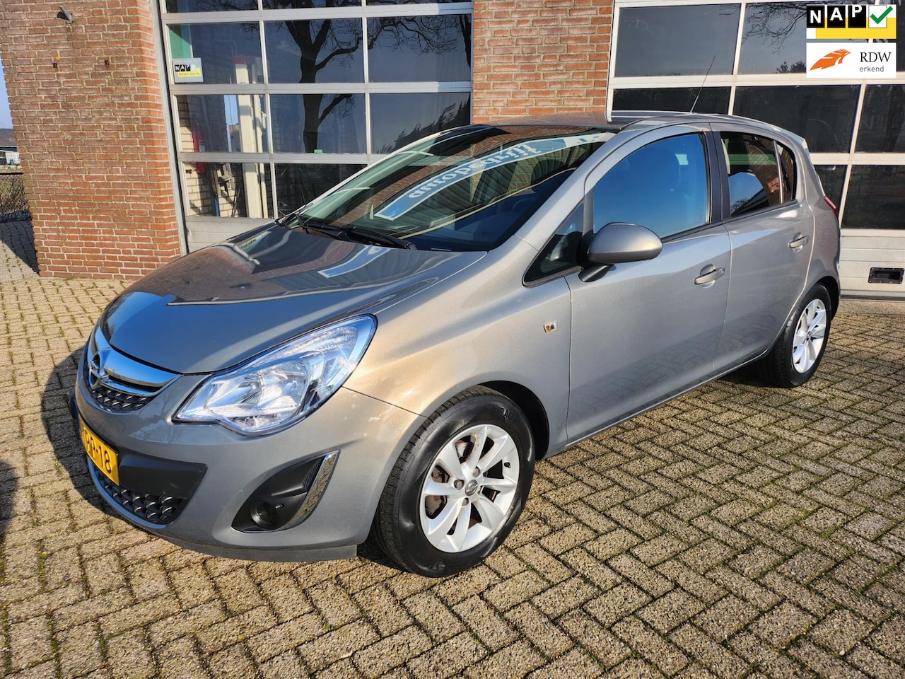 Opel Corsa - 1.2-16V Design Edition 1.2-16V Design Edition - AutoWereld.nl