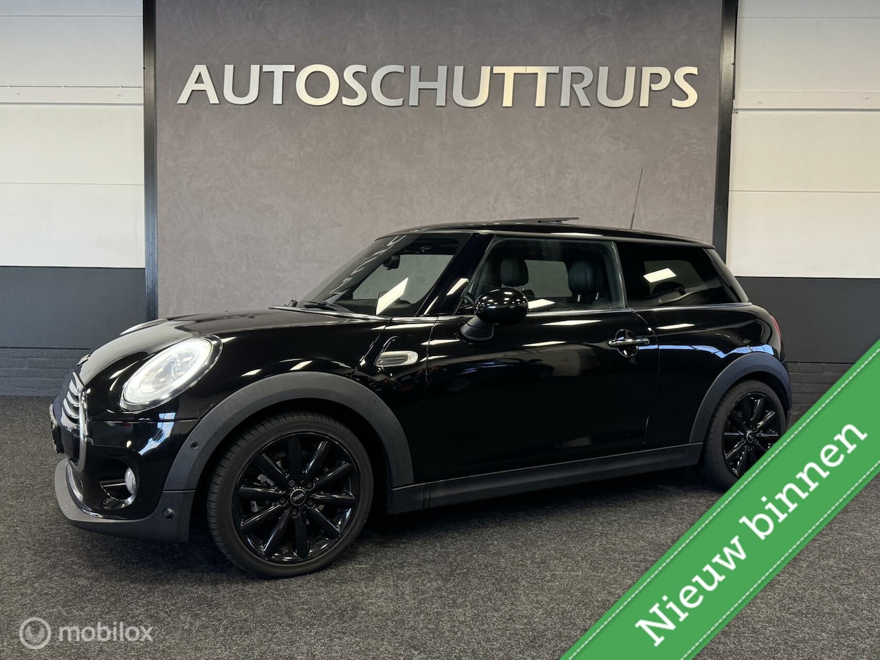 MINI Cooper - Mini 1.5 Chili LEER / PANO / HARMAN KARDON / FULL BLACK - AutoWereld.nl