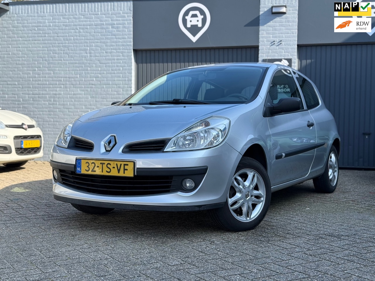 Renault Clio - 1.2-16V Extreme | Airco | APK 01-2026 - AutoWereld.nl