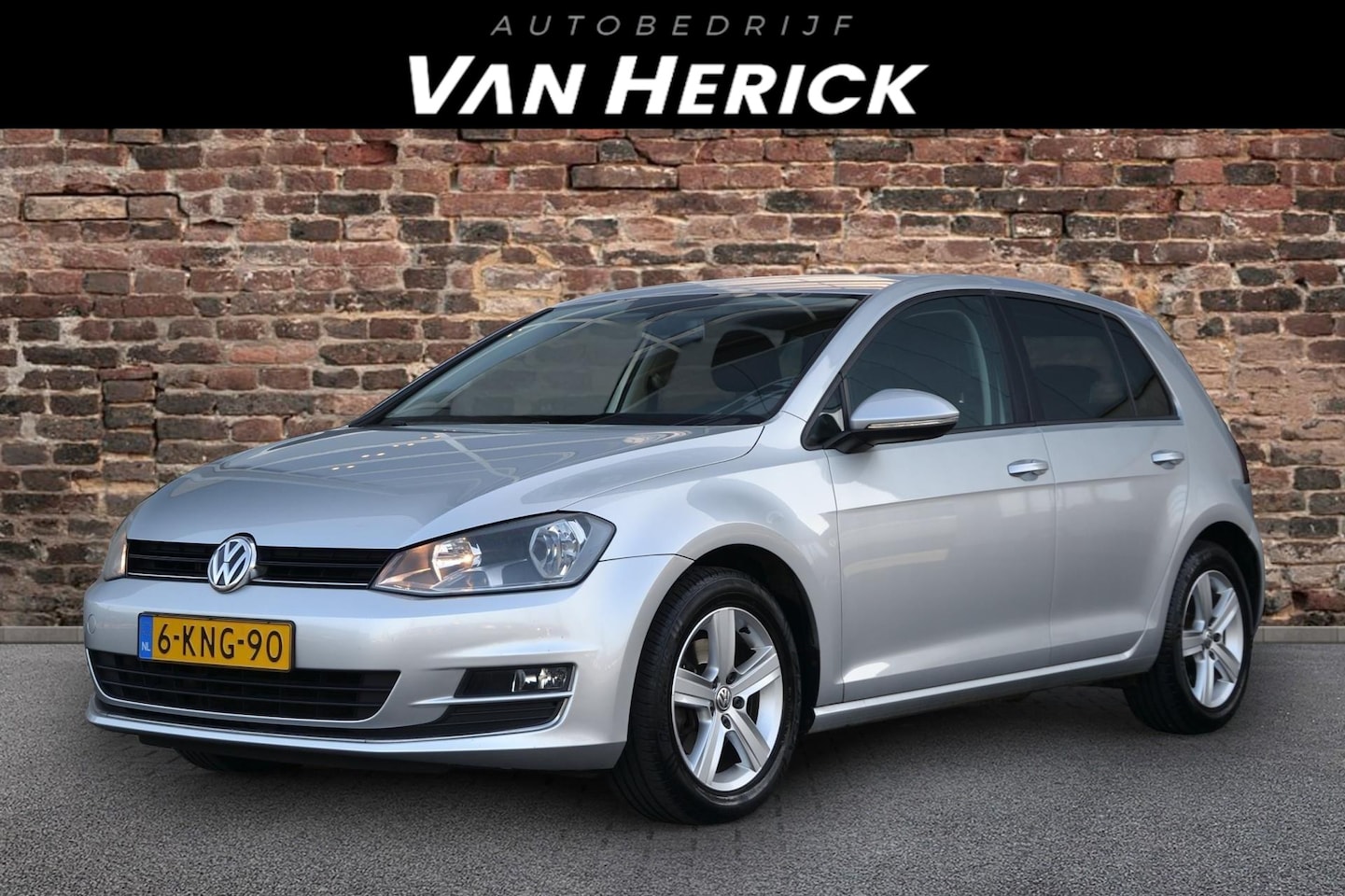 Volkswagen Golf - 1.4 TSI 125PK Highline Automaat | Cruise | Navi | Clima - AutoWereld.nl