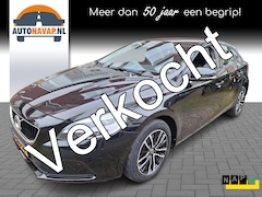 Volvo V40 - 1.5 T2 Polar+ Automaat /Navi/Stoelverw/Clima/Led/1e Eig/Garantie