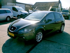 Seat Leon - 1.9 TDI ZWART 5DRS AIRCO NAVIGATIE TEL AUDIO AUX NAP