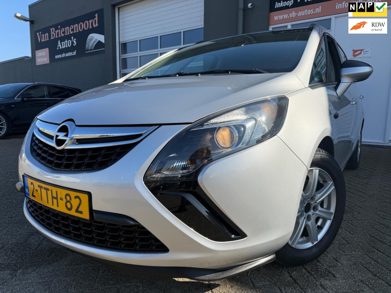 Opel Zafira Tourer - 1.4 Berlin van 2de Eigenaar met airco en cruise controle - AutoWereld.nl