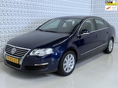 Volkswagen Passat - 2.0 FSI Highline Clima Cruise Trekhaak (2005)