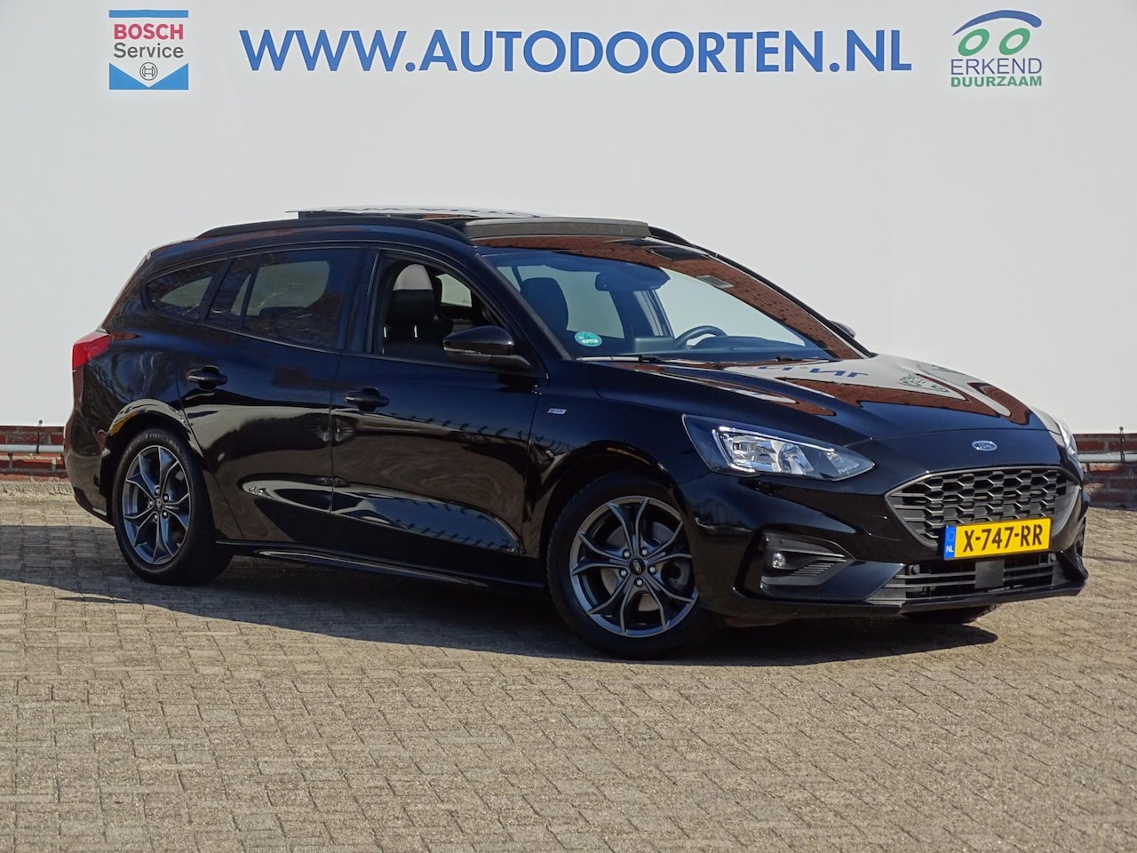 Ford Focus Wagon - 1.5 EcoBoost Active Business|TREKHAAK|CAM|PANO - AutoWereld.nl