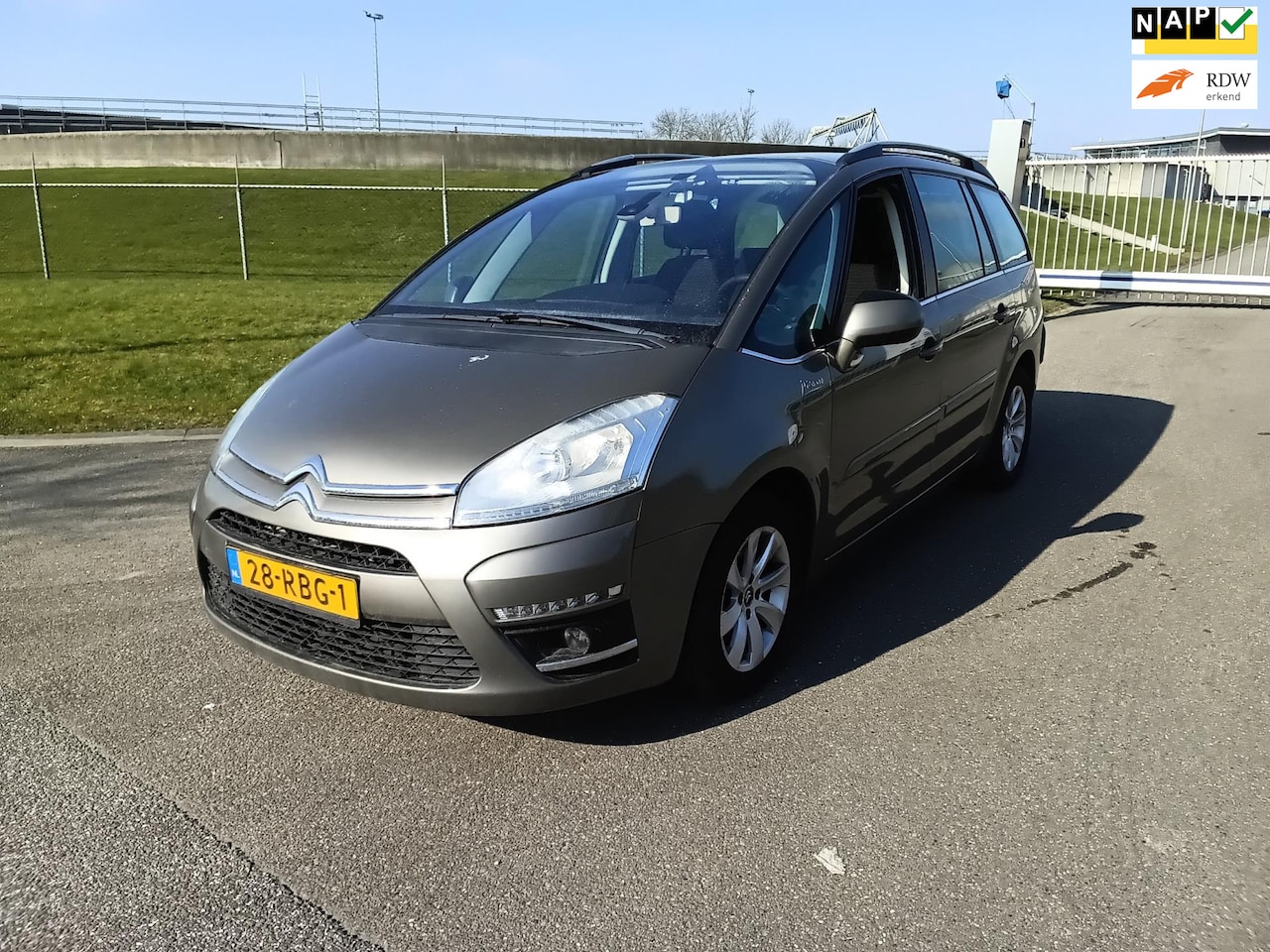 Citroën Grand C4 Picasso - 1.6 VTi Ligne Business 5p 1.6 VTi Ligne Business 5p - AutoWereld.nl