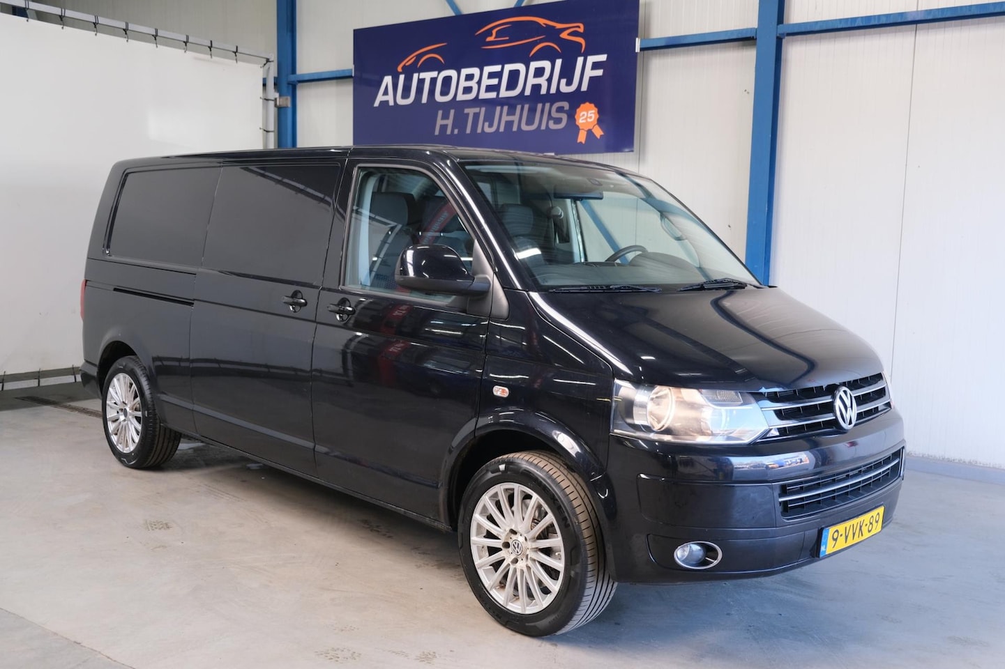 Volkswagen Transporter - 2.0 TDI L2H1 Automaat - AutoWereld.nl