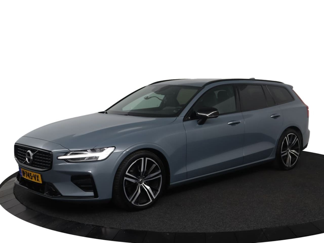 Volvo V60 - 2.0 B4 R-Design 2.0 B4 R-Design - AutoWereld.nl