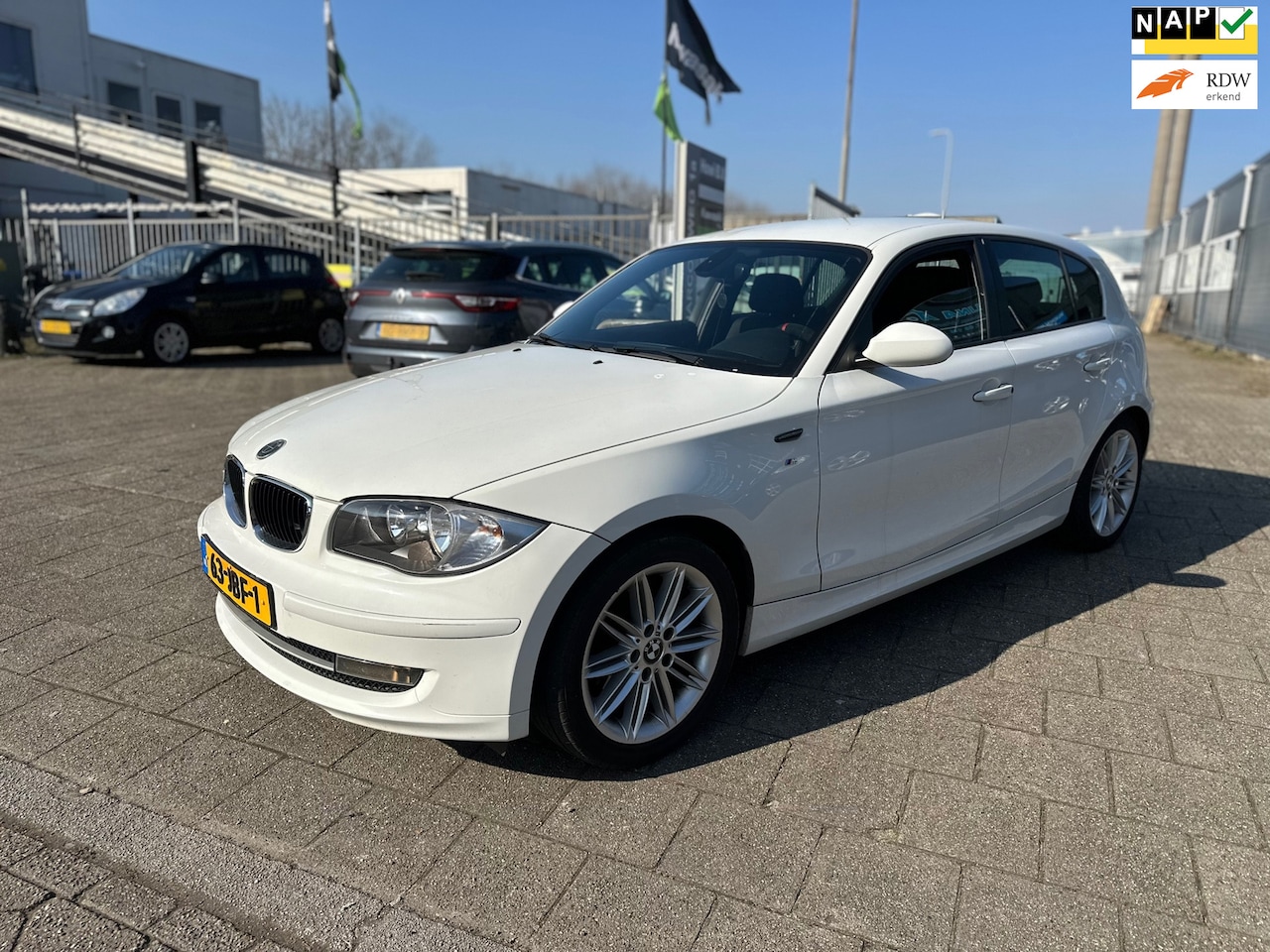 BMW 1-serie - 118i Business Line 118i Business Line - AutoWereld.nl