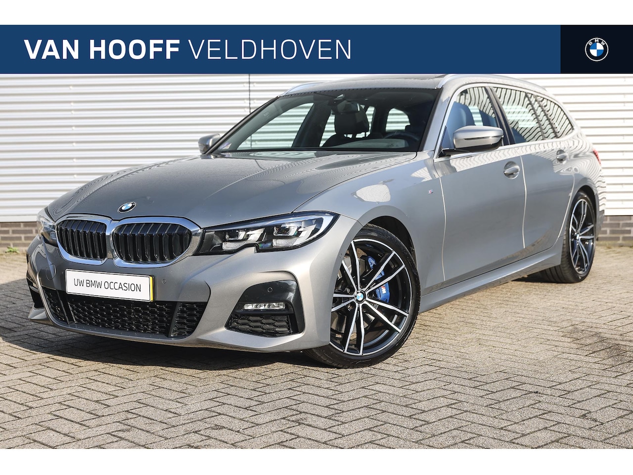 BMW 3-serie Touring - 330i Executive M Sport Automaat / Panoramadak / Trekhaak / Sportstoelen / Parking Assistan - AutoWereld.nl