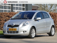 Toyota Yaris - 1.3 VVTi Sol | airco | trekhaak