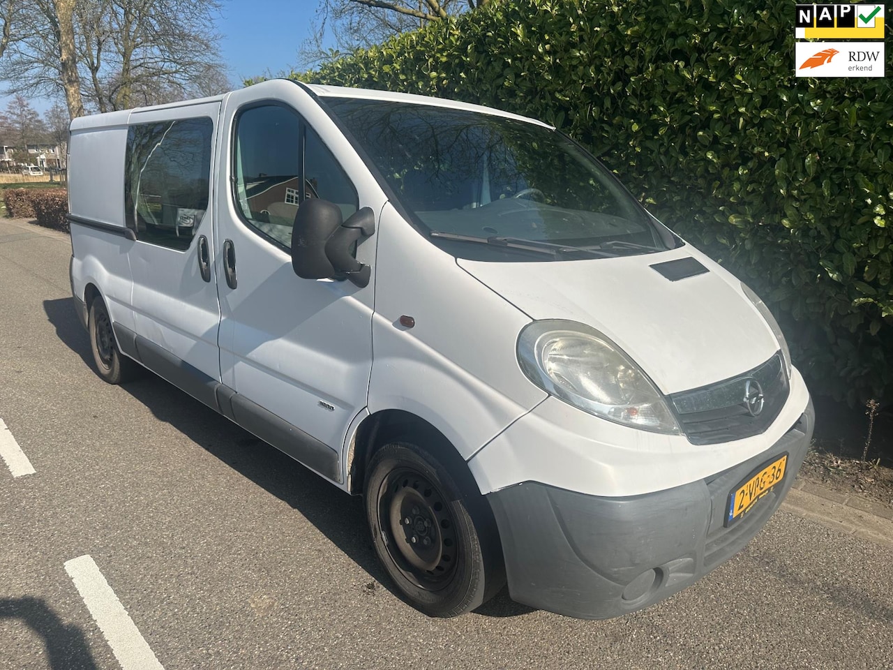 Opel Vivaro - 2.0 CDTI L2H1 Bj'06-2011 Dubb. Cabine AIRCO !!! - AutoWereld.nl