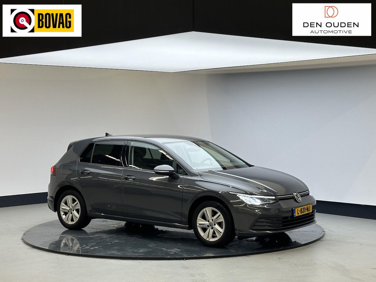 Volkswagen Golf - 1.5 eTSI Style | 150 pk | Virtualcockpit | 4 seasonbanden | Trekhaak| - AutoWereld.nl