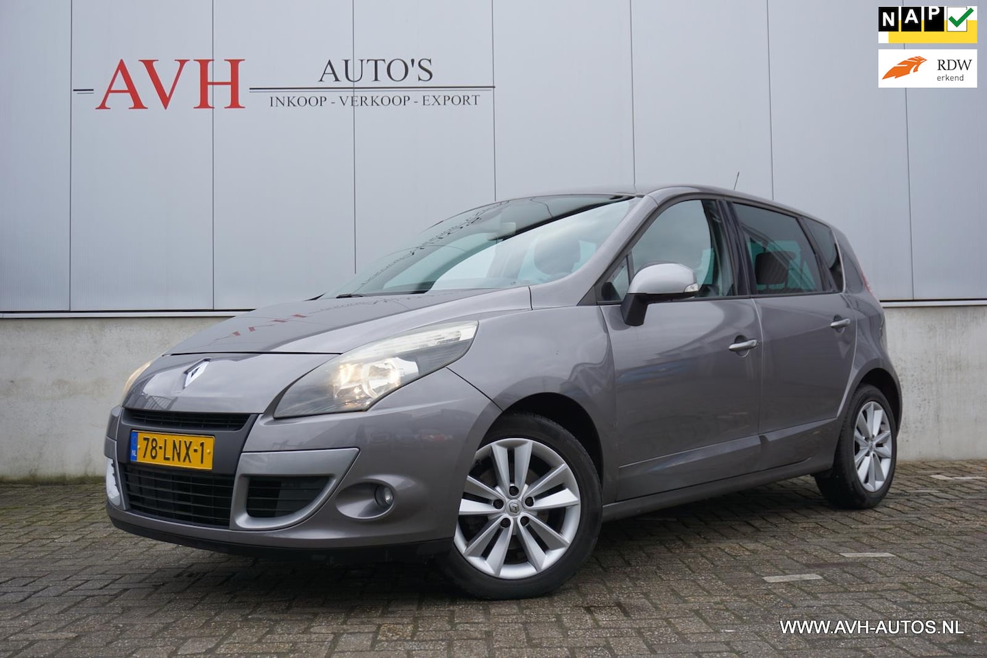 Renault Scénic - 1.6 16v celsium - AutoWereld.nl