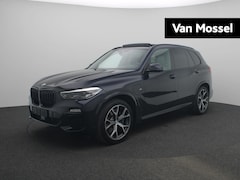 BMW X5 - 45E | M-PAKKET | PANORAMADAK | HEAD UP DISPLAY | HARMAN-KARDON AUDIO | WEGKLAPBARE TREKHAA