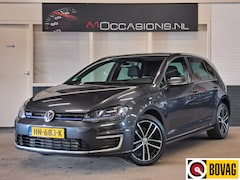 Volkswagen Golf - 1.4 TSI GTE + NAVI