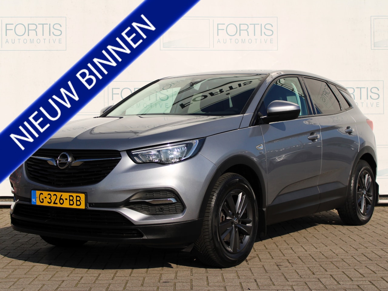 Opel Grandland X - 1.2 Turbo 120 Jaar Edition NL AUTO | TREKHAAK | STUURWIEL VERW | STOELVERW | CARPLAY | - AutoWereld.nl