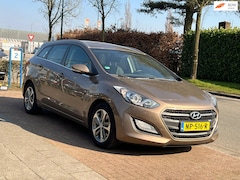 Hyundai i30 - 1.6i i-Catcher *FaceLift Mdl. |Nette Auto