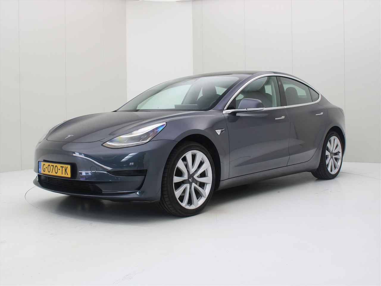 Tesla Model 3 - Standard RWD Plus [ AUTOPILOT+19'' LMV+60 kWh+PREMIUM AUDIO ] - AutoWereld.nl