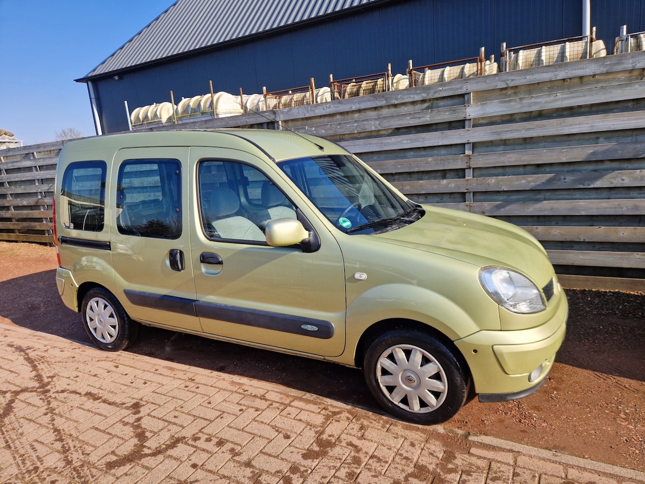 Renault Kangoo - 1.6-16V Privilège Rolstoel vervoer - AutoWereld.nl