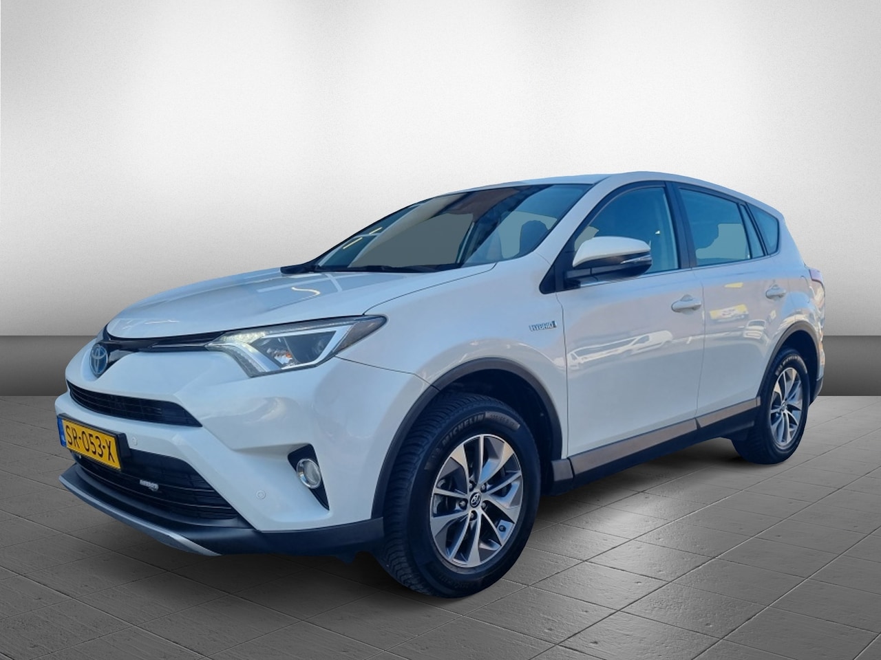 Toyota RAV4 - 2.5 Hybrid AWD addaptive cruise - AutoWereld.nl