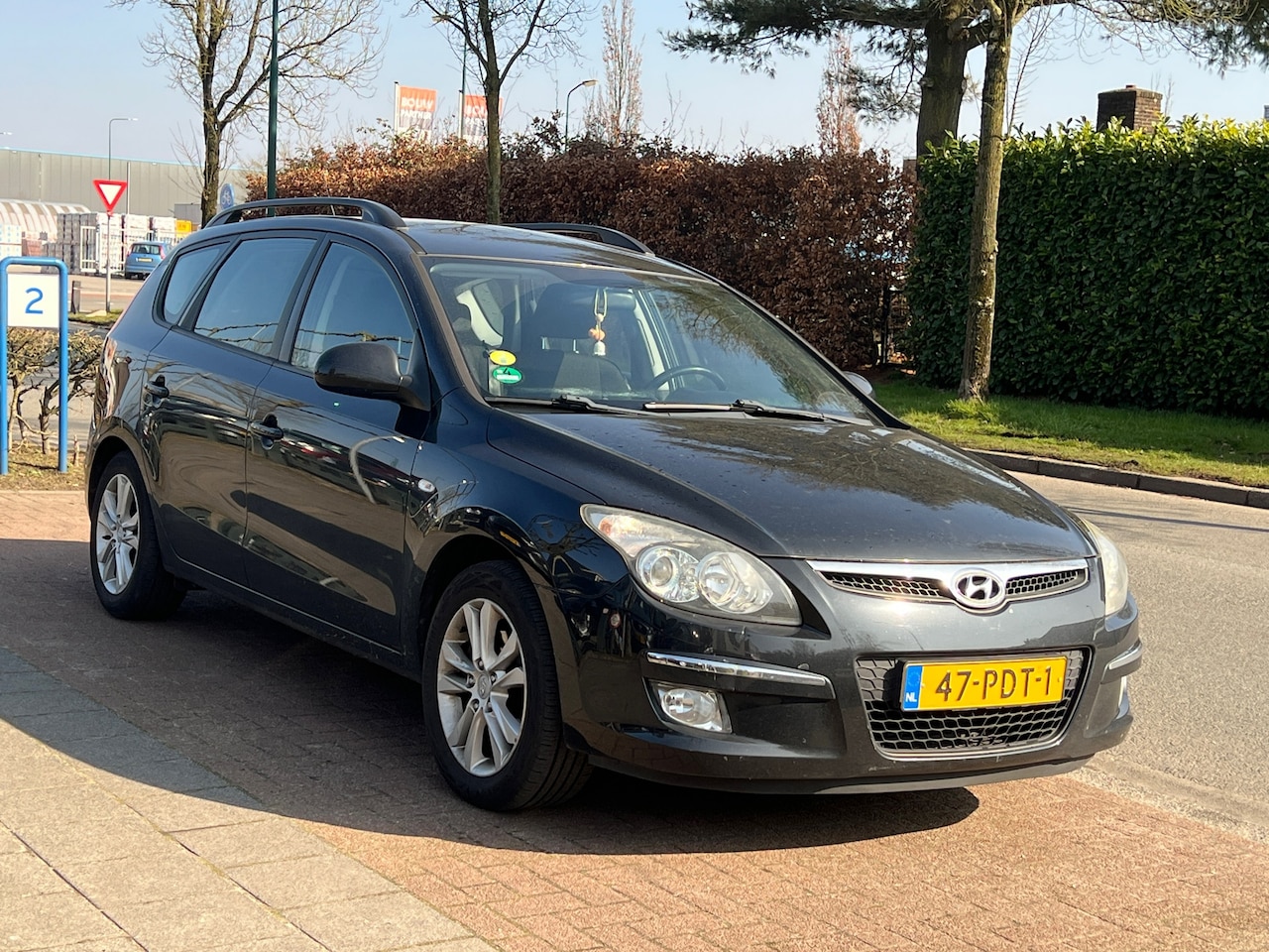 Hyundai i30 CW - 1.6i Dynamic *APK 02-2026!|GOED RIJDEND - AutoWereld.nl